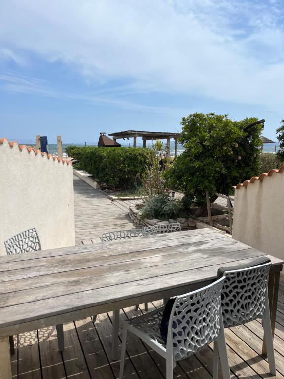 APPARTEMENT 6 PERSONNES VUE MER 30 M DE LA PLAGE - 1