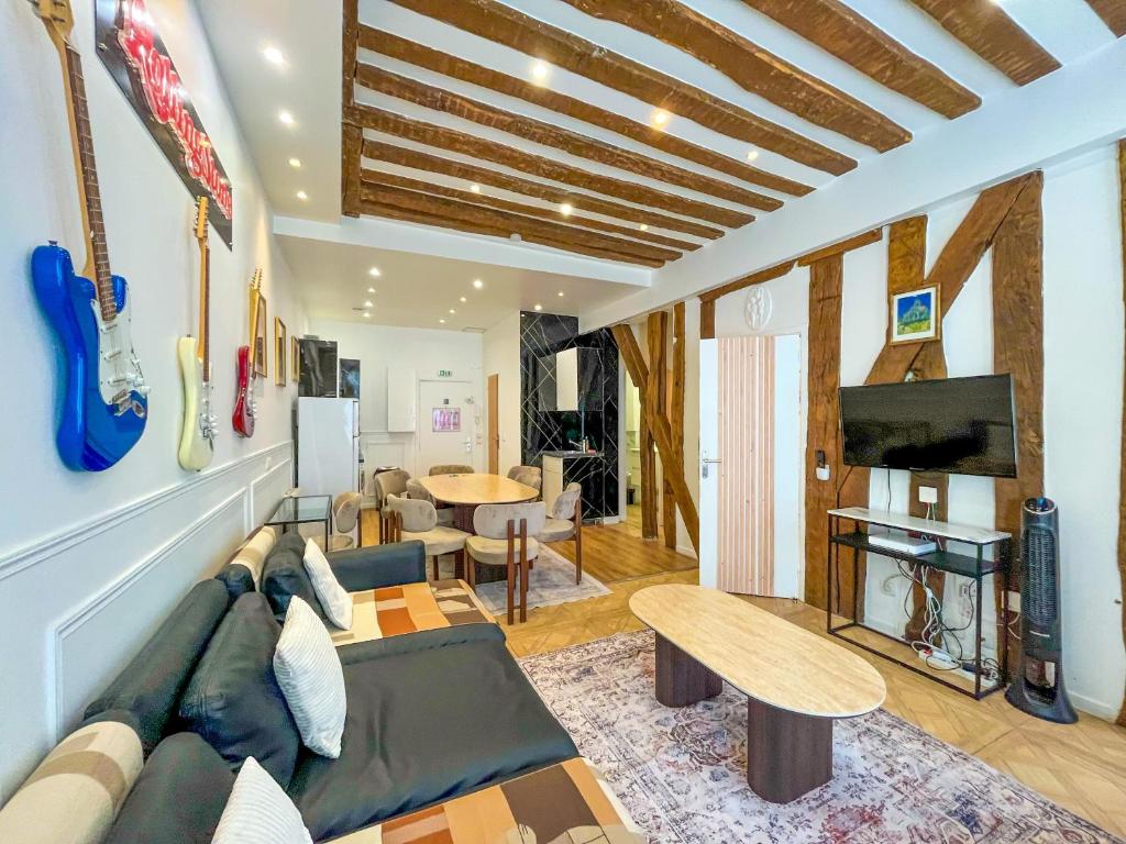UrbanFlat 68 - Paris Center Rolling Stones Apartment - 4