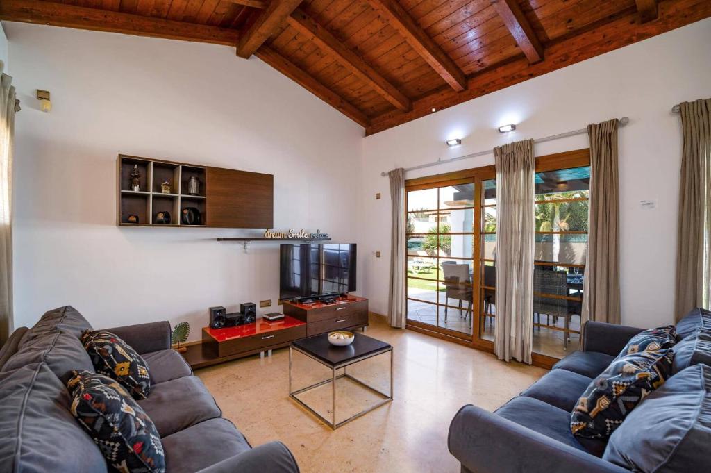 Villa Sherry II by Villa Plus - 4