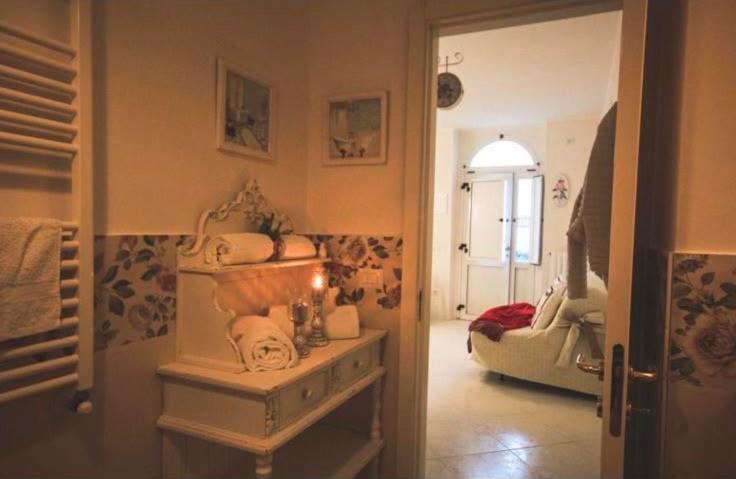 LOVELY & CHIC Rooms nei Sassi - 3