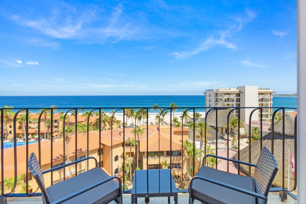 Vista La Jolla 2 Bedroom 406 - 2