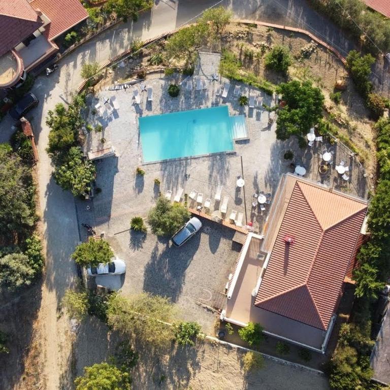 Villa Malandrino Guest House - 4