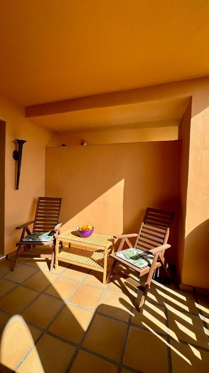 Appartement piscine, jardin privé, proche mer - 2