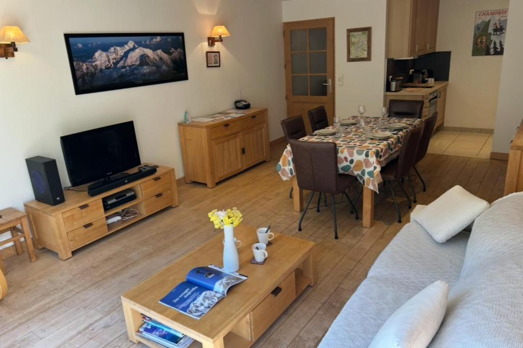 Bright apartment - near Mont Blanc - 3