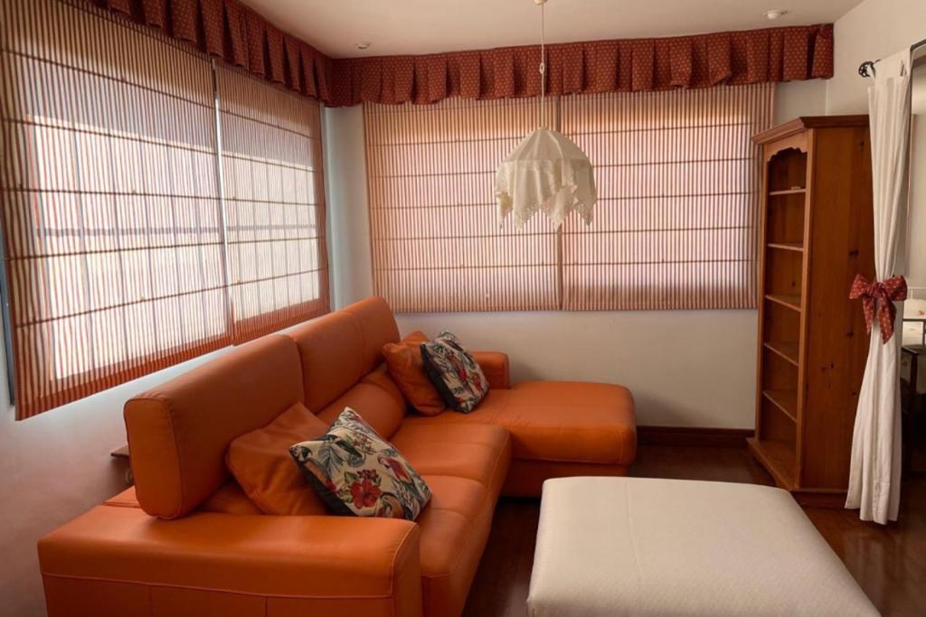 6BR Villa 'Sunrise' with Pool - 1