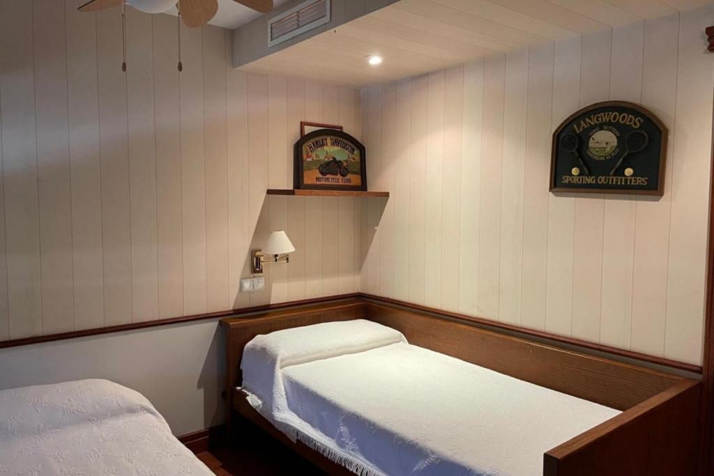 6BR Villa 'Sunrise' with Pool - 5