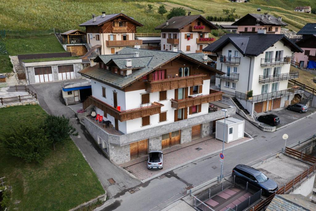 Alpine Living Apartments - 1