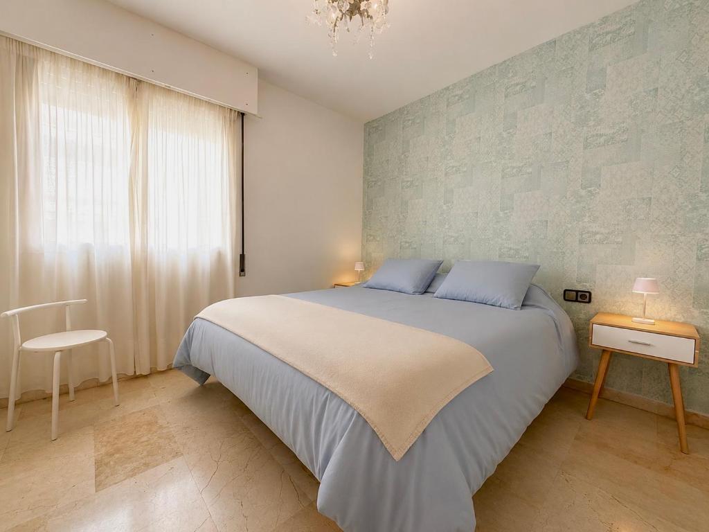 Apartamento con Terraza en el Corazón de Marbella Centro - 4