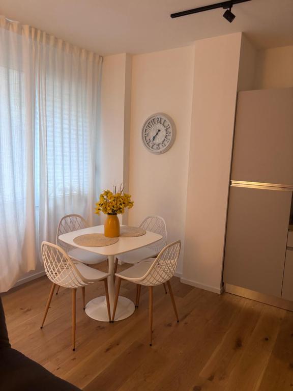 E&F Luxury Apartment - 2