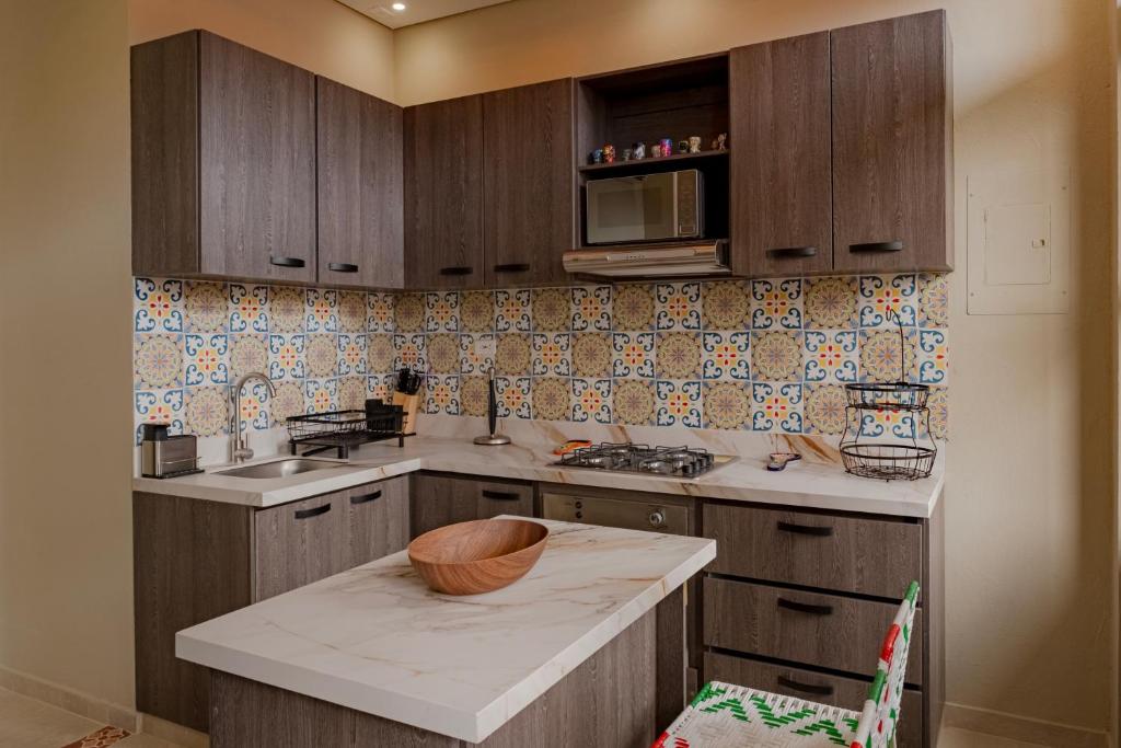 Casa Maguey Vibrant Mexican-Inspired Stay - 5
