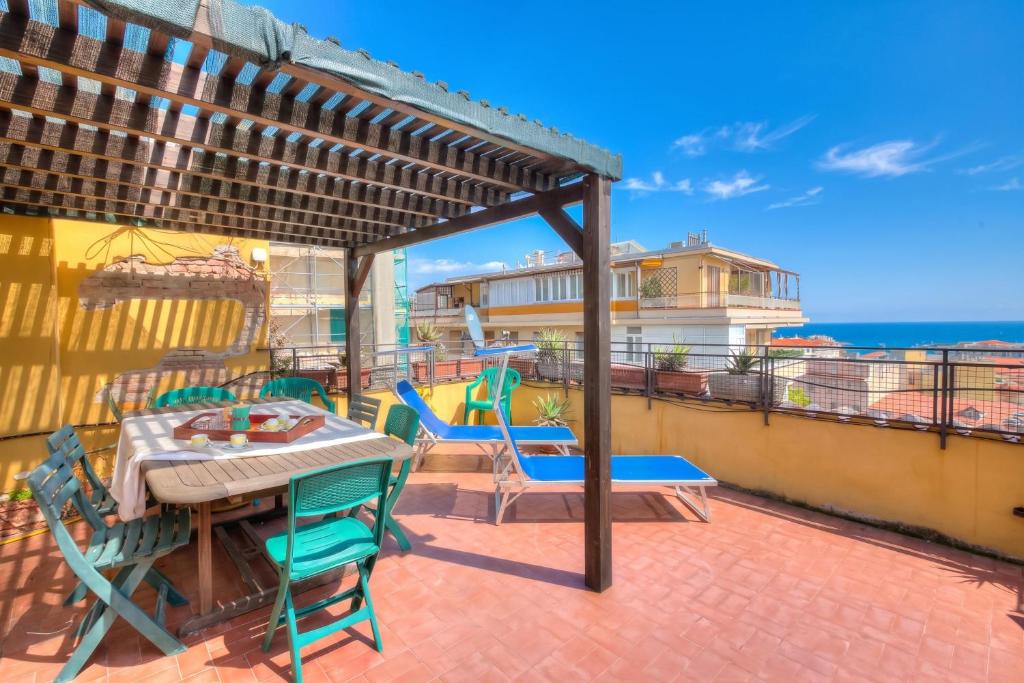 Ca Moretto Sea-View Terrace Apartment in Sanremo - Happy Rentals - 3