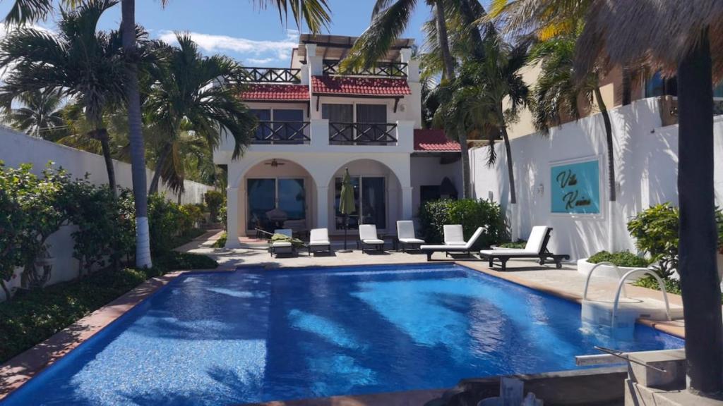 Villa Karina-Luxury Beachfront Retreat - 4