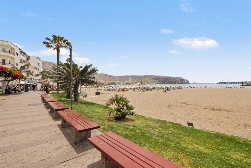 Fabulous Beach Apartments in Los Crstianos - 3
