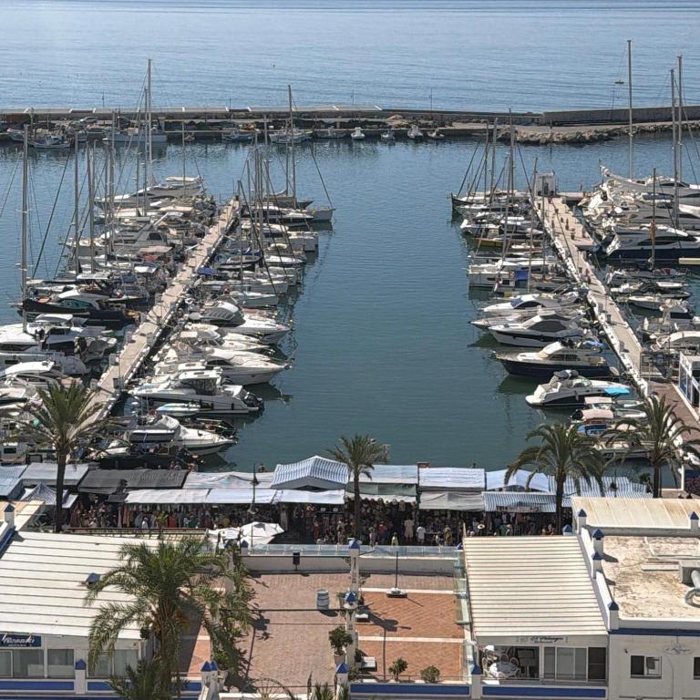 Estepona Port Apartment - Sea Views, Sleeps 6 - 1
