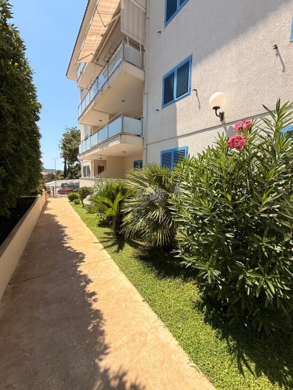 Adriatic Apartment Complex - 3