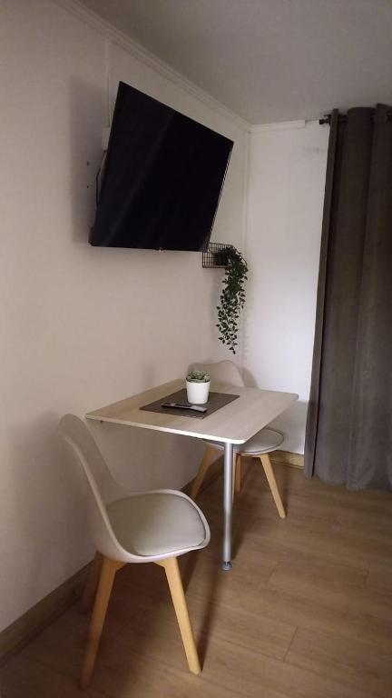 Apart Hotel Santiago City - 4