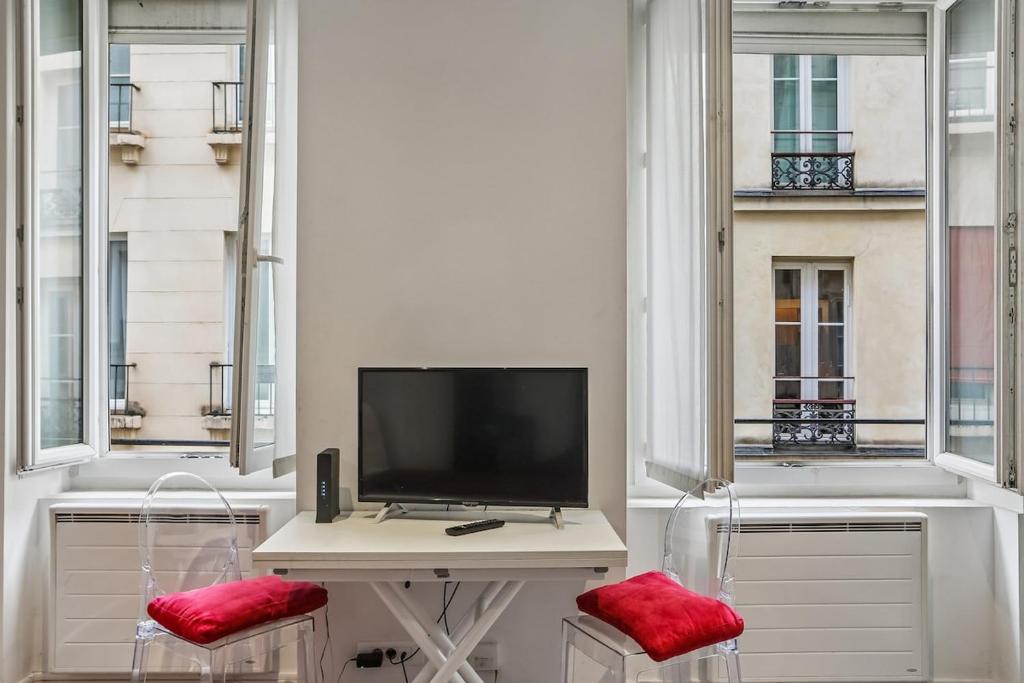 AIR CONDITIONER Spacious Studio in the heart of St Germain - 1
