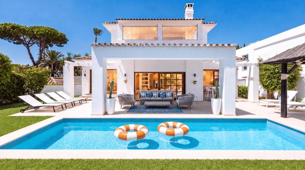 VACATION MARBELLA I Villa Marblanc, Private Pool, 350m to the Beach, BBQ, GYM, Sauna, 24h Security - 5