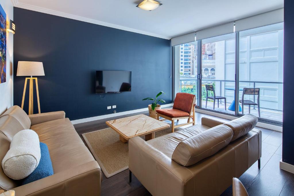 Shared lounge/TV area