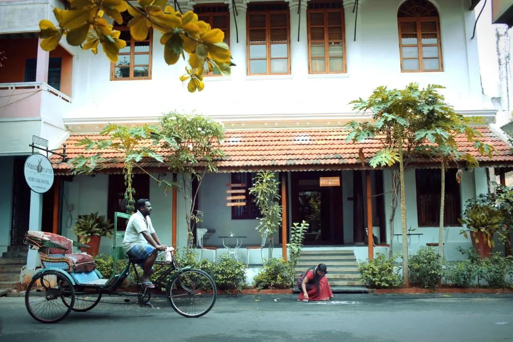 Maison Perumal Pondicherry - A CGH Earth Experience，位于蓬蒂切里的酒店