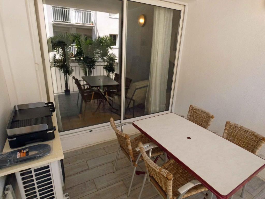 Terrace, aircon garage, elevator, near downtown - 2