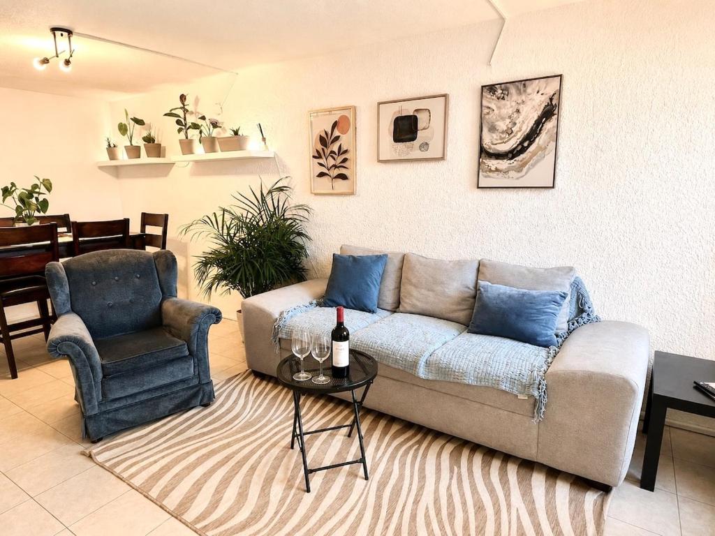 Casa equipada para 6 - Parking privado - Cerca del Valle - 1