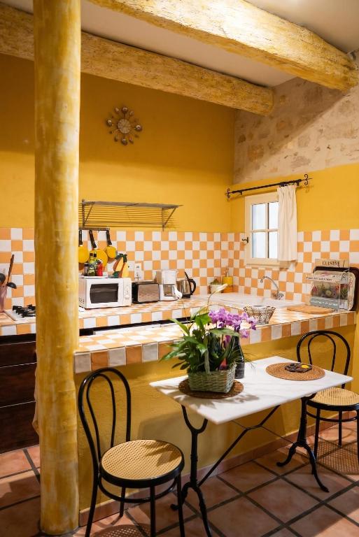 Appartement familial à Arles avec jardin et piscine - 1