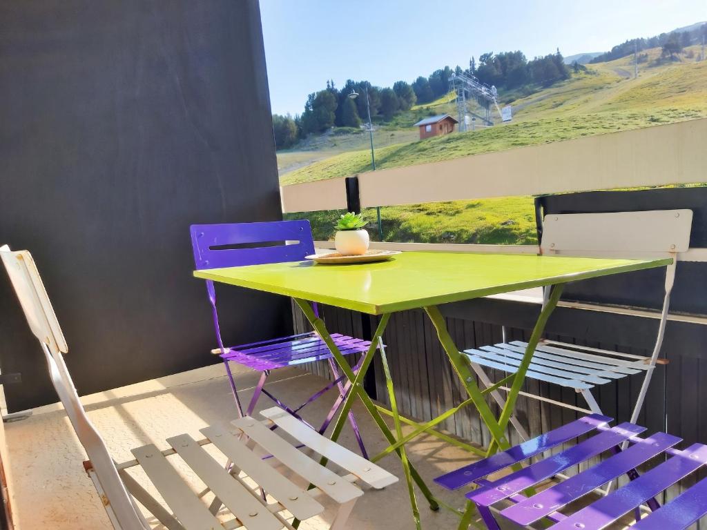 Studio cosy avec balcon et vue sur la montagne à Chamrousse - 19 m² - 3
