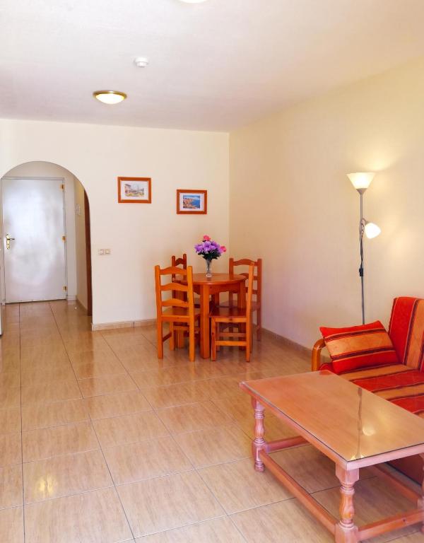 Cozy apartment in Costa del Silencio 55 m² with pool - 3