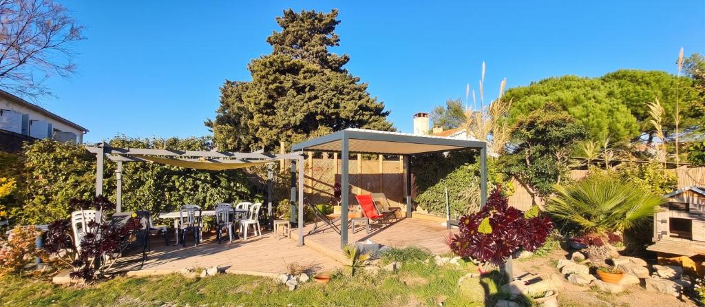 Studio charmant à Hyères - 20 m² - Terrasse accueillante - 5