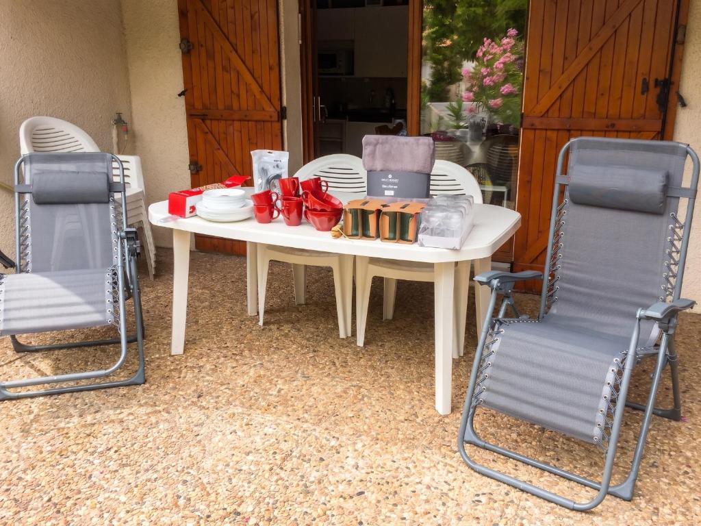 Charmante maison familiale à Gruissan avec terrasse ensoleillée - 2