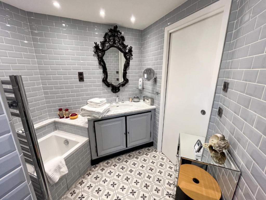 Appartement lumineux avec jacuzzi à Cannes 60 m² - 2