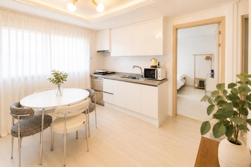 White Linen House,3br