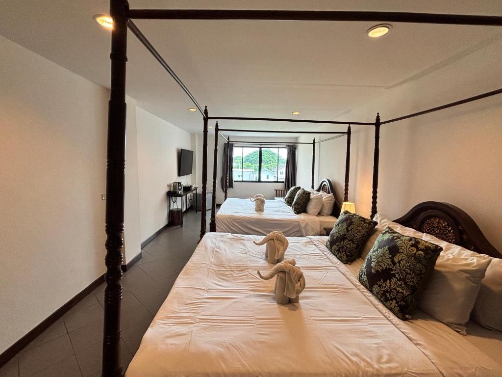 The Guest Hotel &amp; Hostel