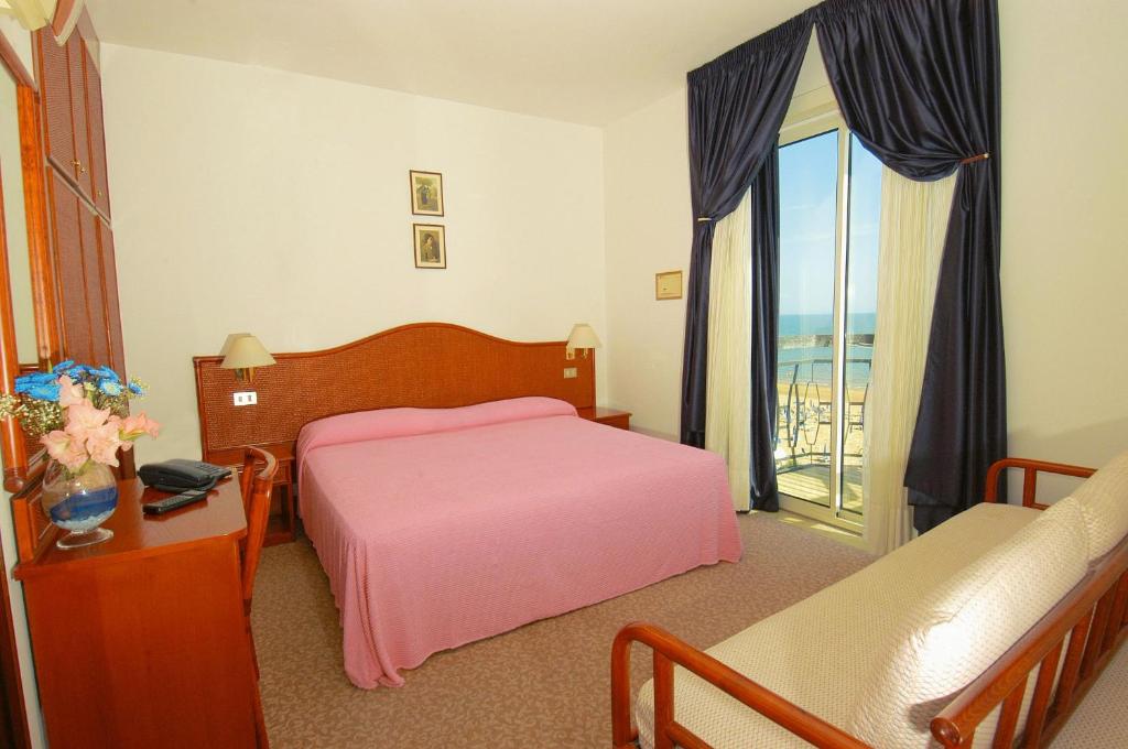 Hotel Beny — Pokoje in Jesolo, Wenecja Euganejska