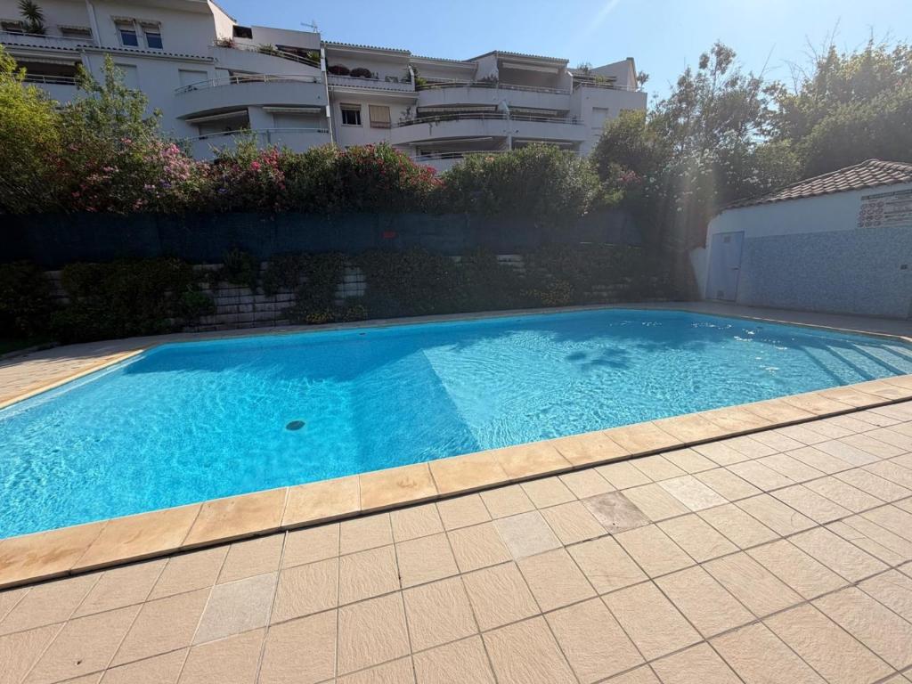 Soleil de Montpellier, Clim, Piscine et Pkg Privé - 5