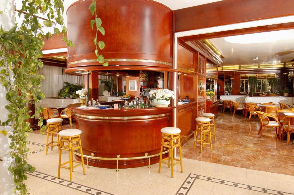 Hotel Beny — Restauracje i bary in Jesolo, Wenecja Euganejska