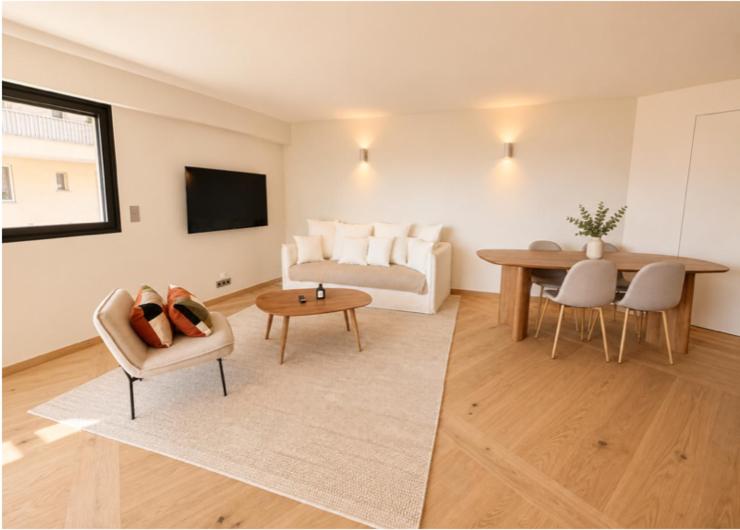Luxurious 2BR - Sea View - Palm Beach - 3