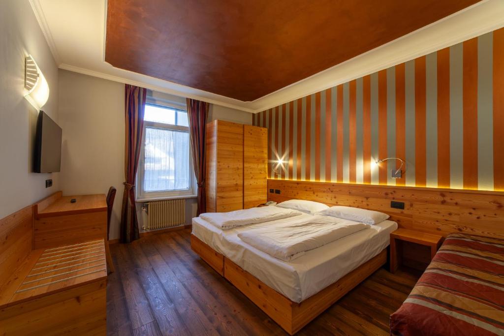 Hotel Cles - 1