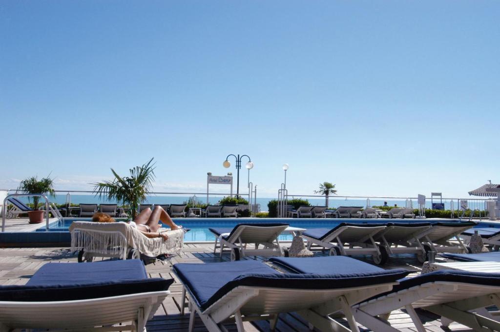 Hotel Beny — Basen in Jesolo, Wenecja Euganejska