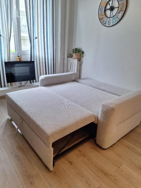 BEAUTIFUL apartment , beach 3 min walk , free parking, near Negresco - 3