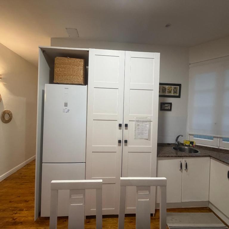 R2R - Tranquilo Apartamento en Gijón - 1A172 - 3