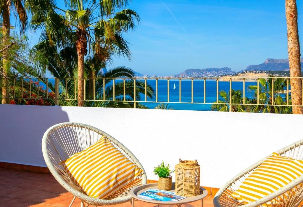 Villa Morret Moraira by Cabrera Homes - 3