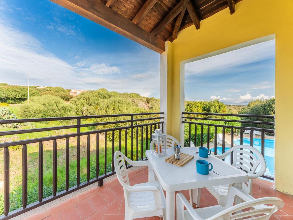 Cozy flat with pool near Stintino - 1
