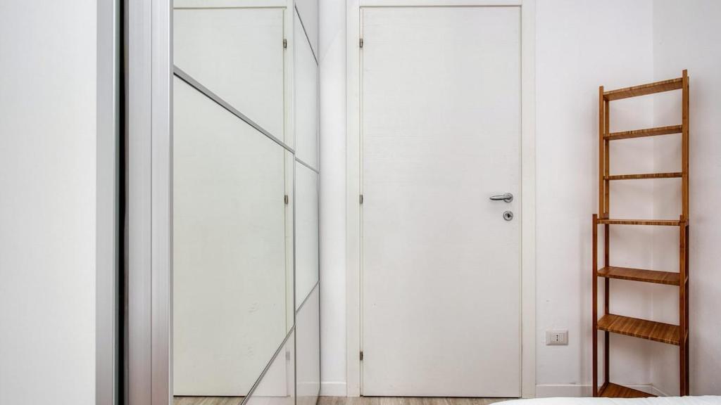 Milano Modern Apartment - Up to 6 guests - 4