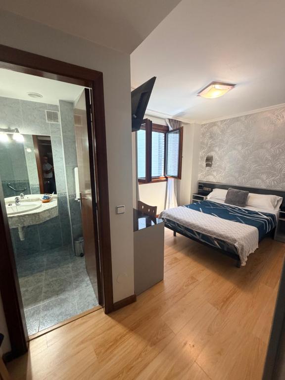 Hotel Gijon - 5