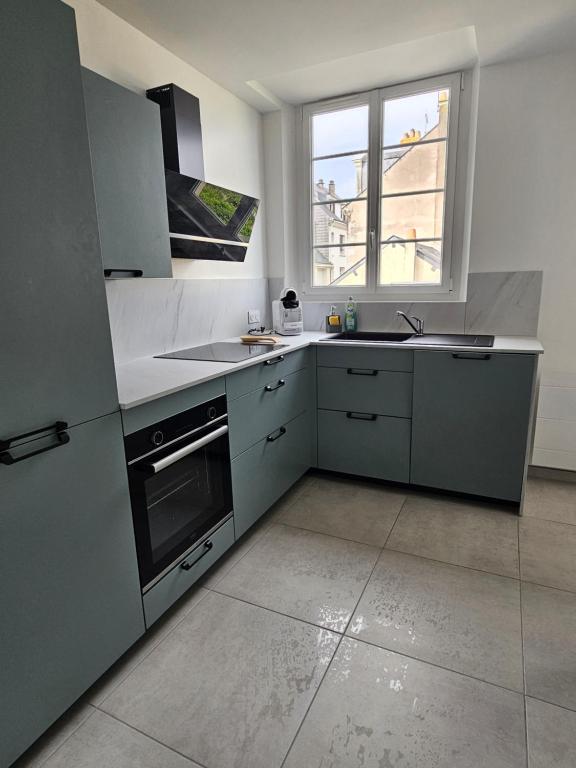 Appartement lumineux avec vue sur le château - 3