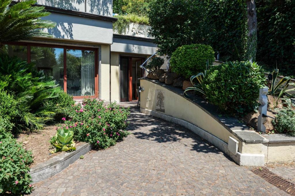 Appartamento in Villa con giardino - 1