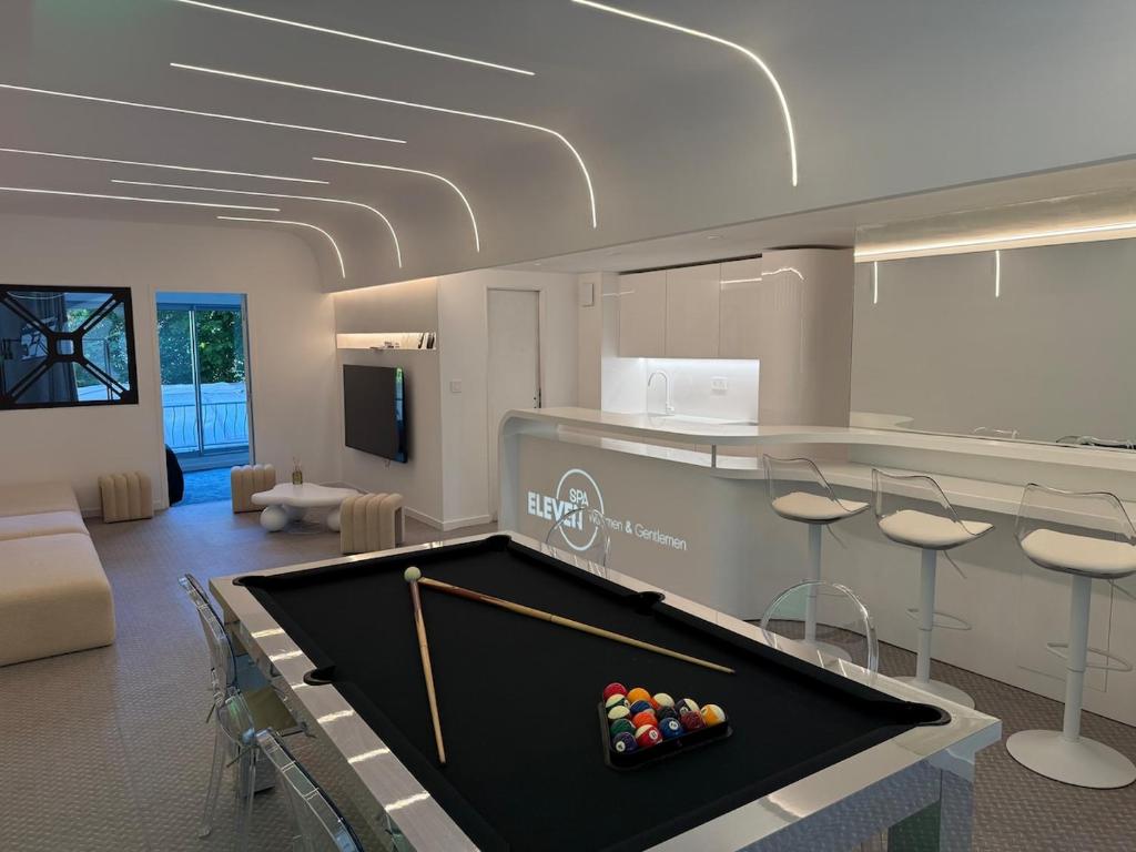 Eleven Spa 185 m2 Gaming Room cinéma Sauna - 2
