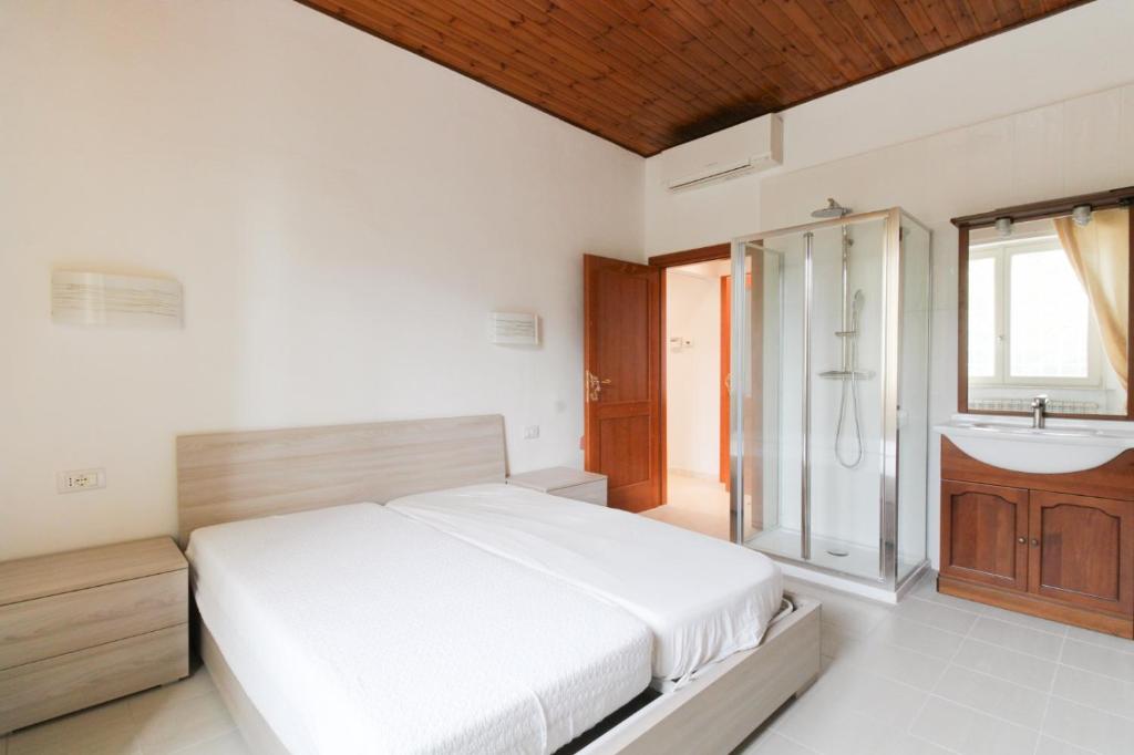 Sabrina Guest House - 5